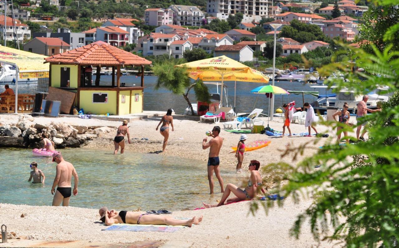 Apartment On The Beach, Zoranka Seget Vranjica Exterior photo